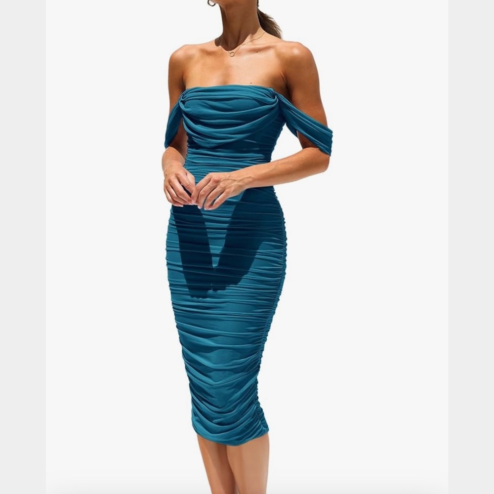 Off the Shoulder Ruched Bodycon dress